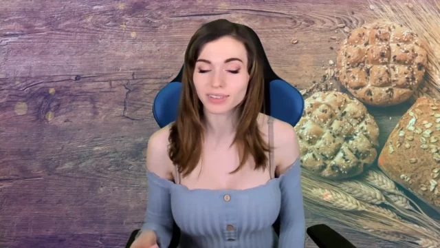 amouranth nip