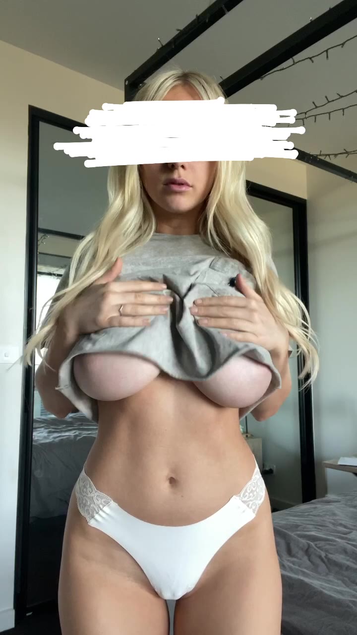 Onlyfans WettMelons  05 show tits leaked onlyfans big boobed nudes best porn sites