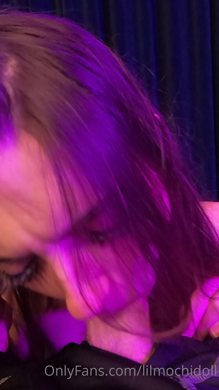 lilmochidoll orgasm