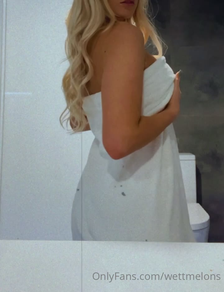 Onlyfans WettMelons  34 show tits best onlyfans leaks teenage with big boobs porn movie