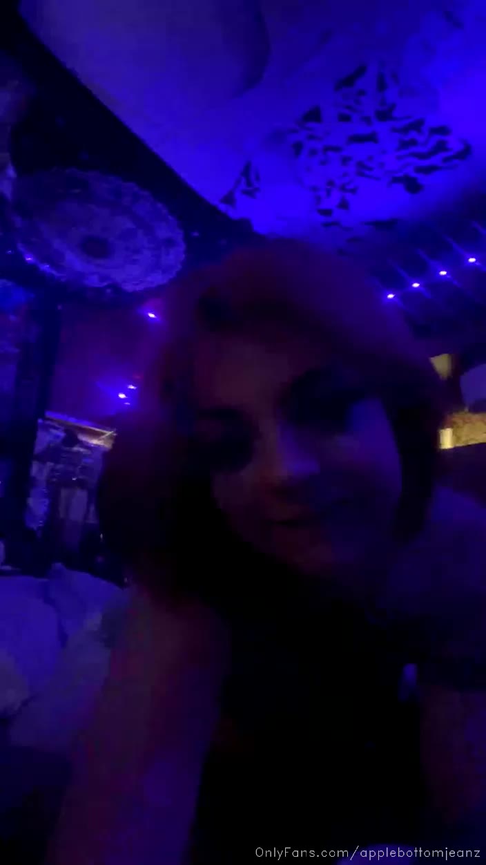 applebottomjeanz leaks sexy