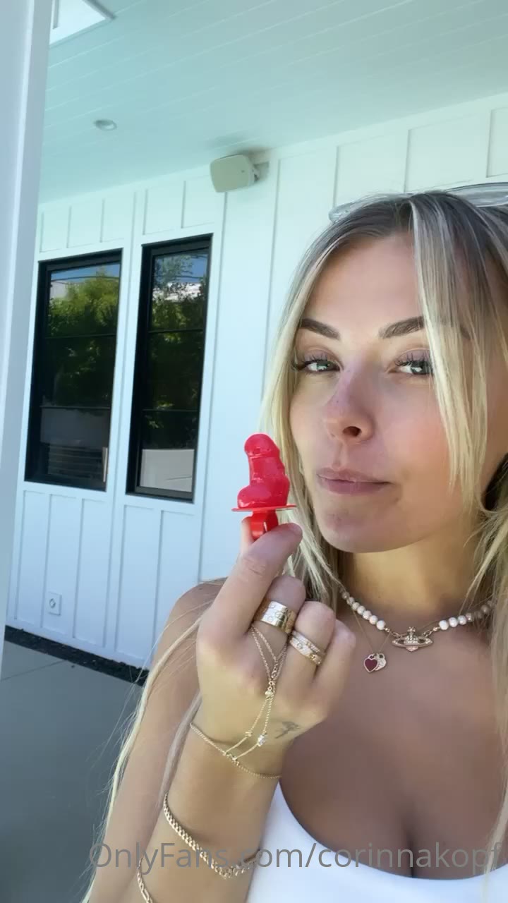 corinna kopf asshole