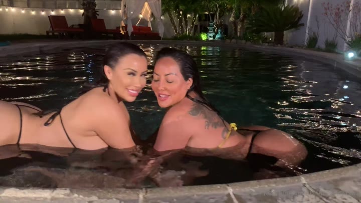 https://onlyfans.com/karamitch
