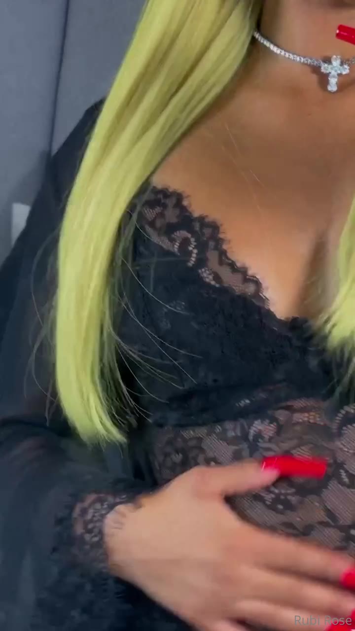 ruby rose boobs
