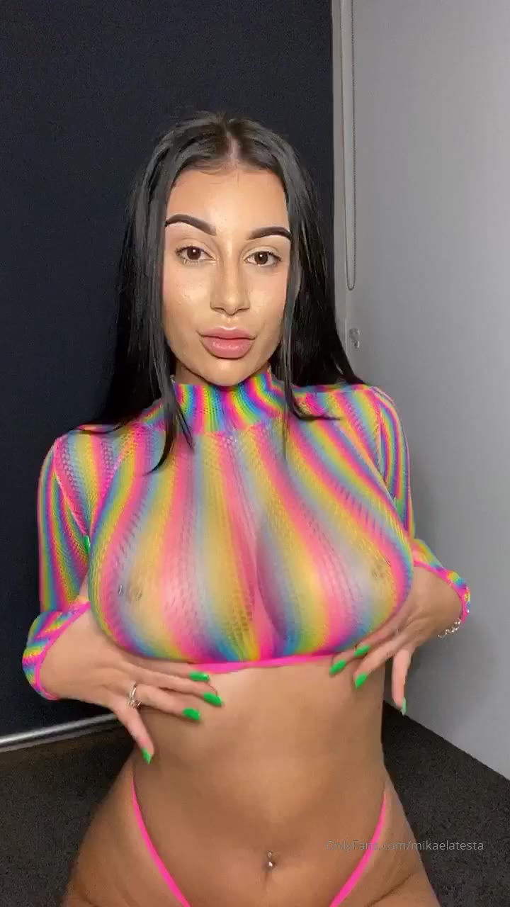 mikaela teste