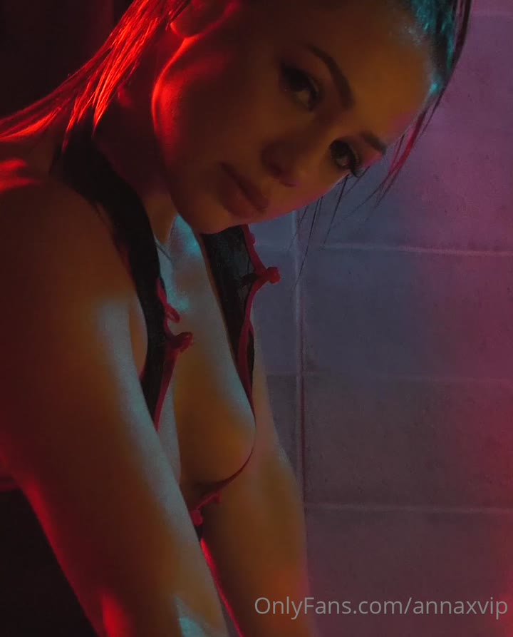 30 Anna Matthews nude onlyfans leaks