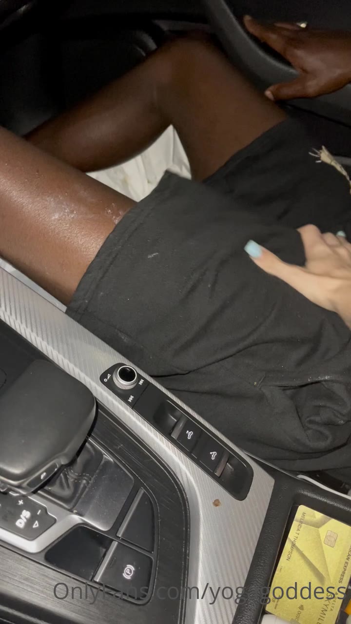 131 yogagoddess nude onlyfans leaked