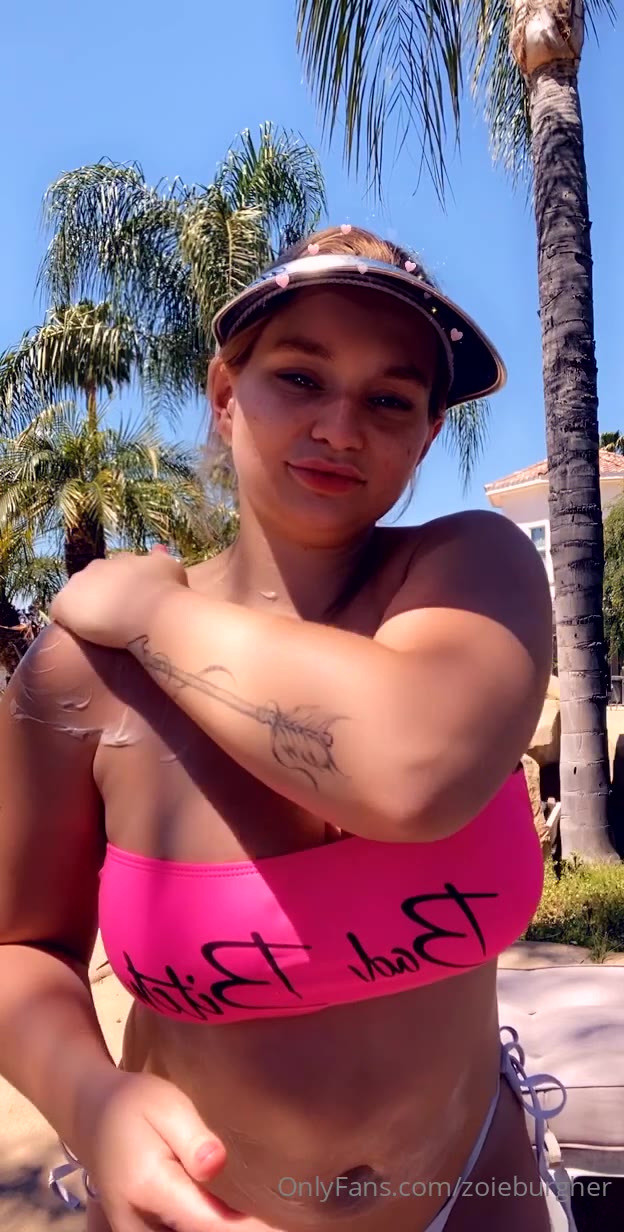 zoie burgher instagram