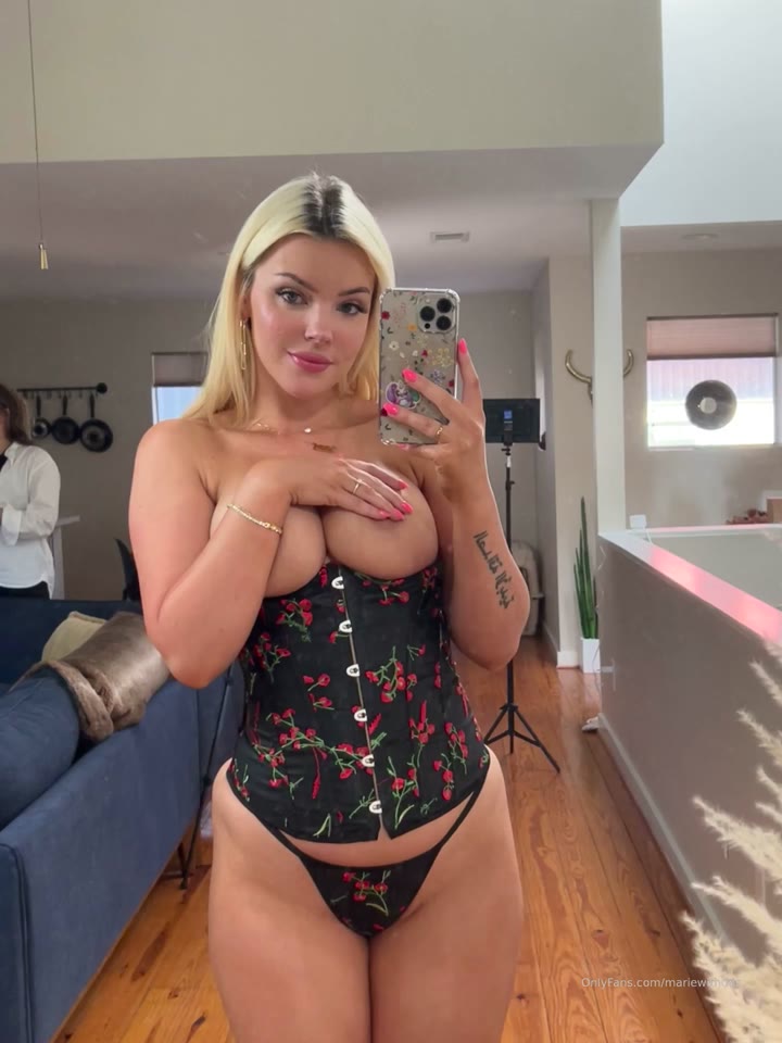 marie dee instagram