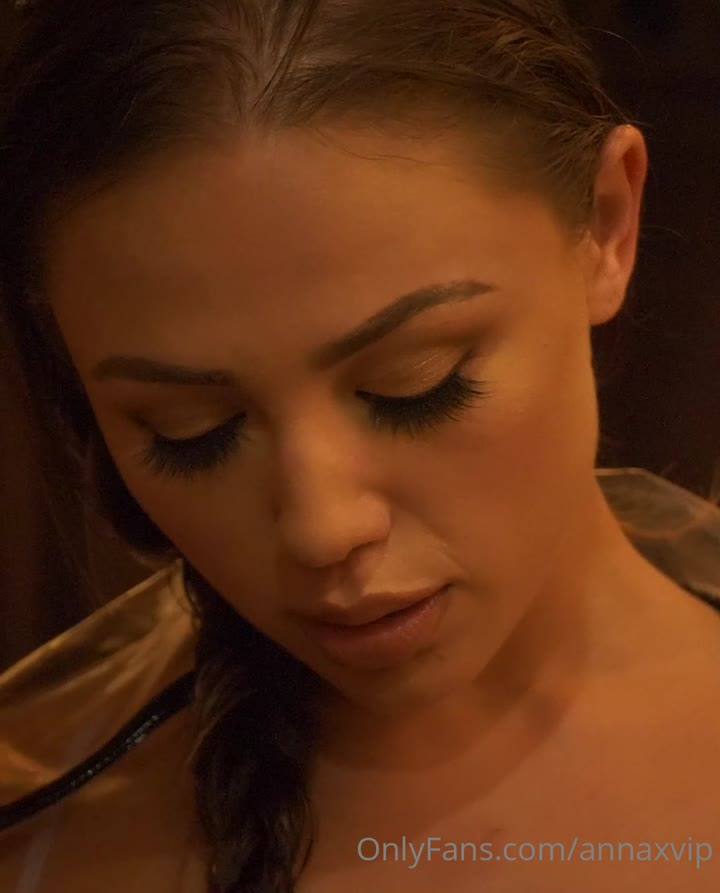 46 Anna Matthews nude onlyfans leaks