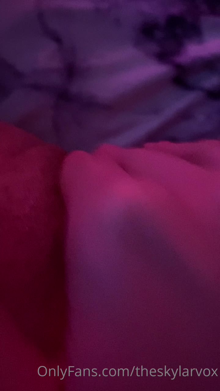 skylar vox gif