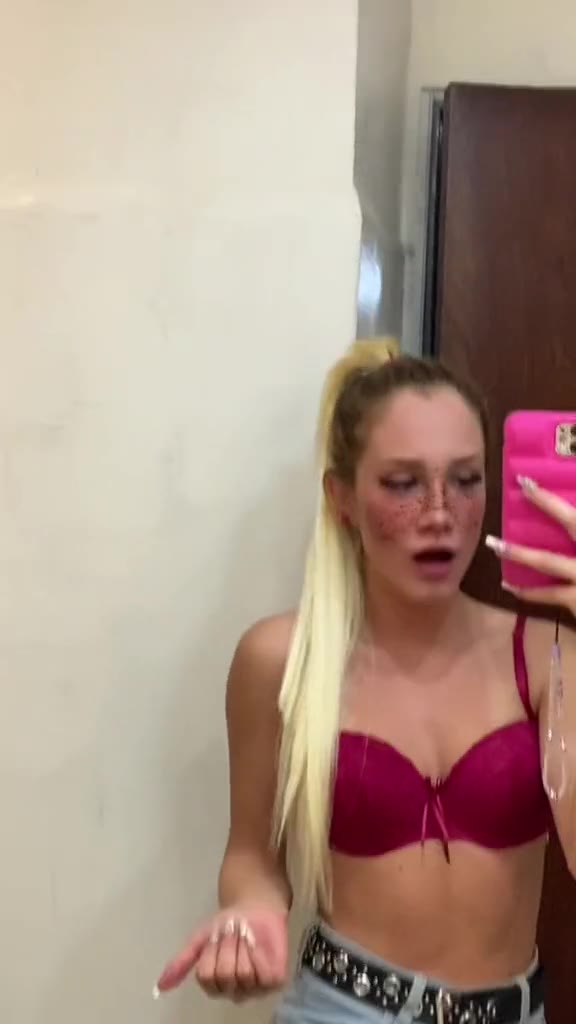 26 clariiquinn onlyfans leak full video