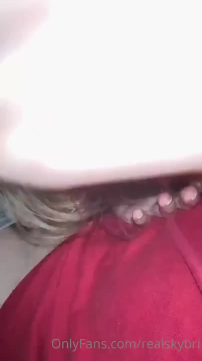 sky bri squirt