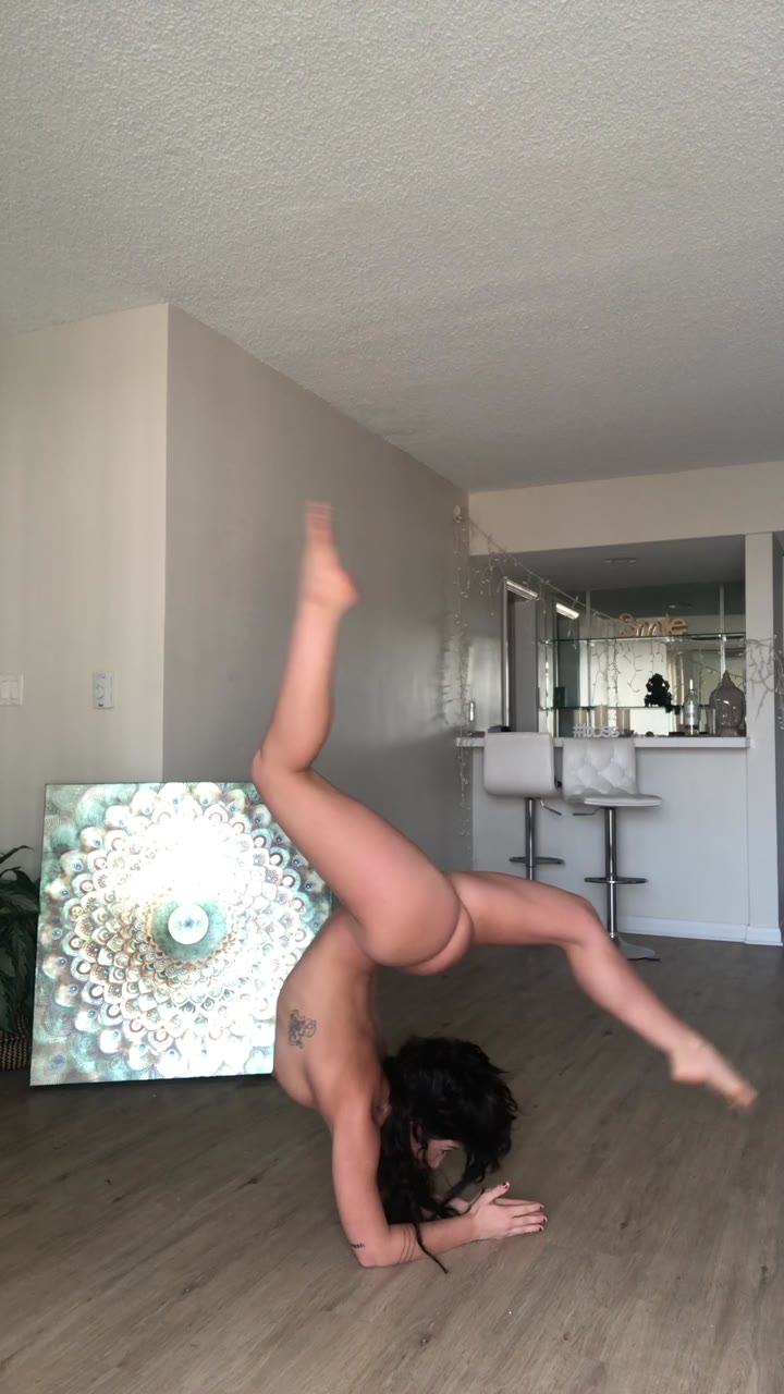14 yogagoddess onlyfans nude leaked