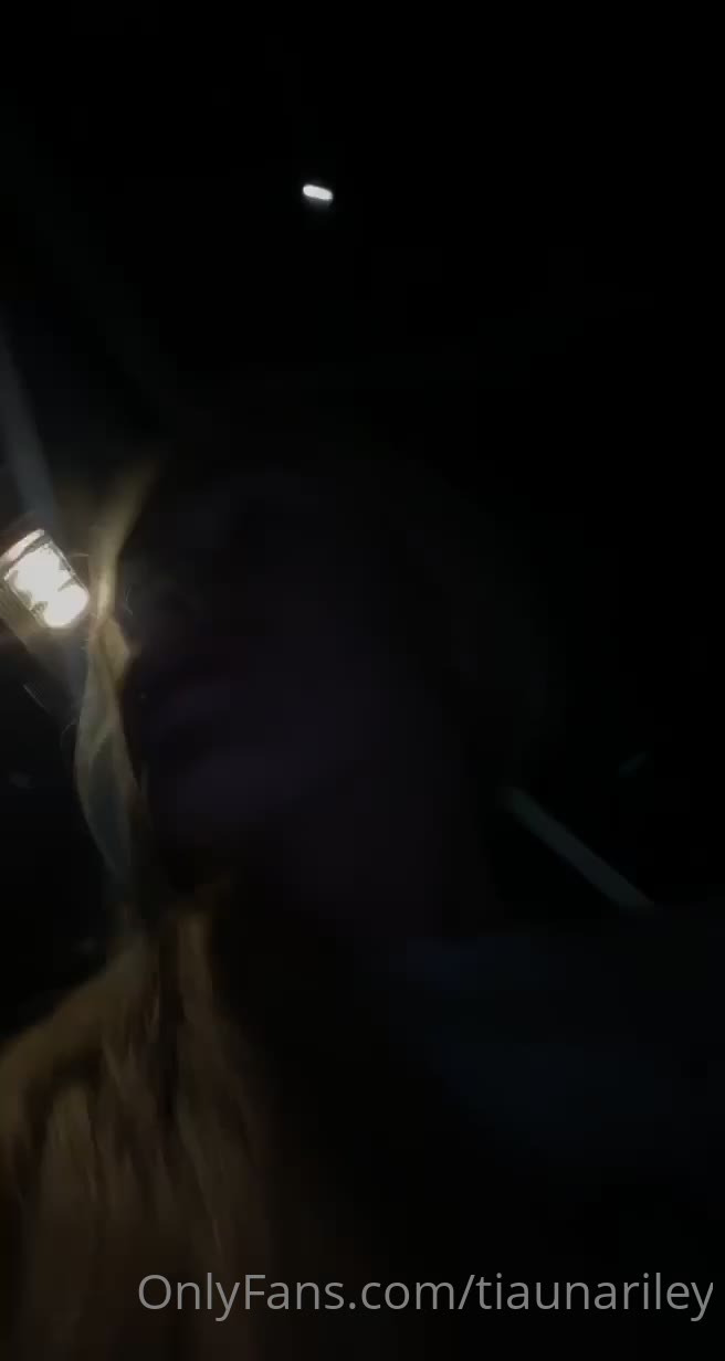37 Tiauna Riley onlyfans leaked