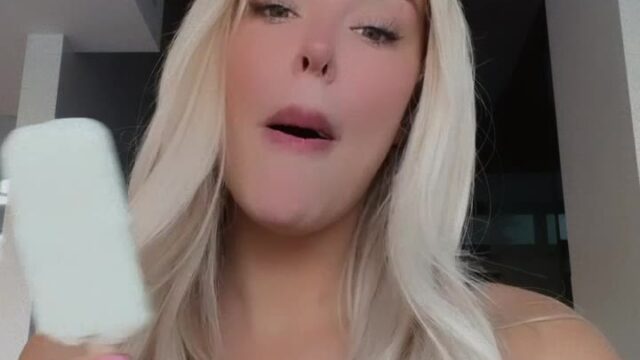 tana mongeau of