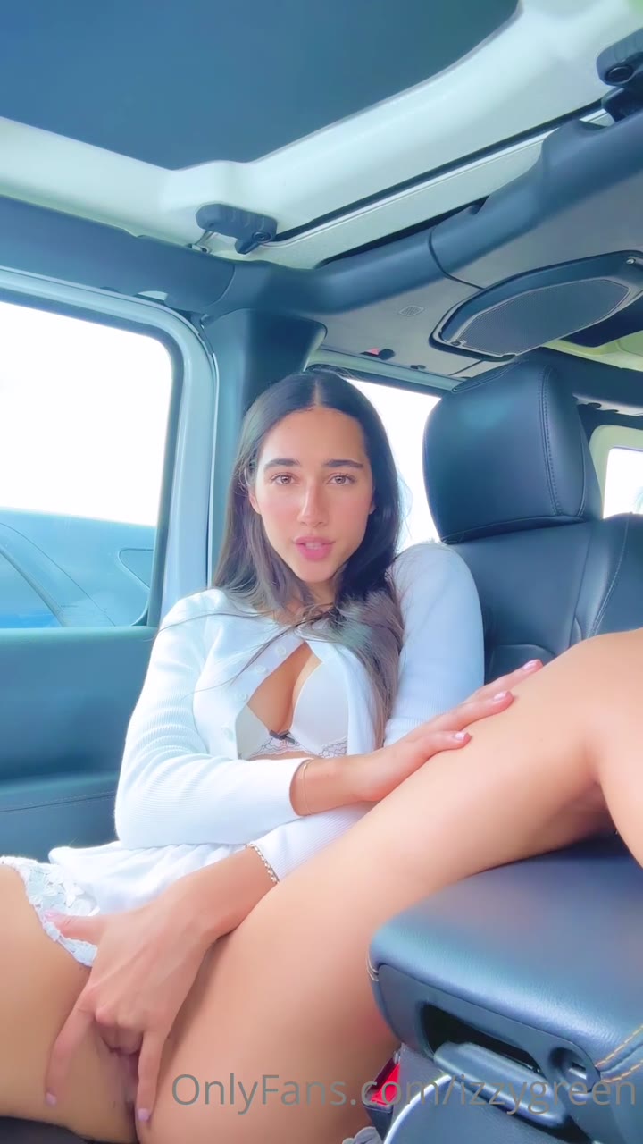 izzy green ass