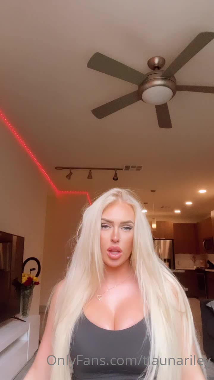 30 Tiauna Riley onlyfans leaked