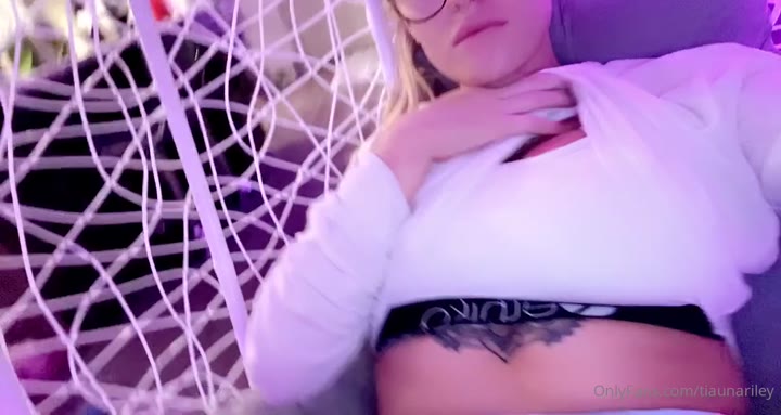 21 Tiauna Riley onlyfans leaked