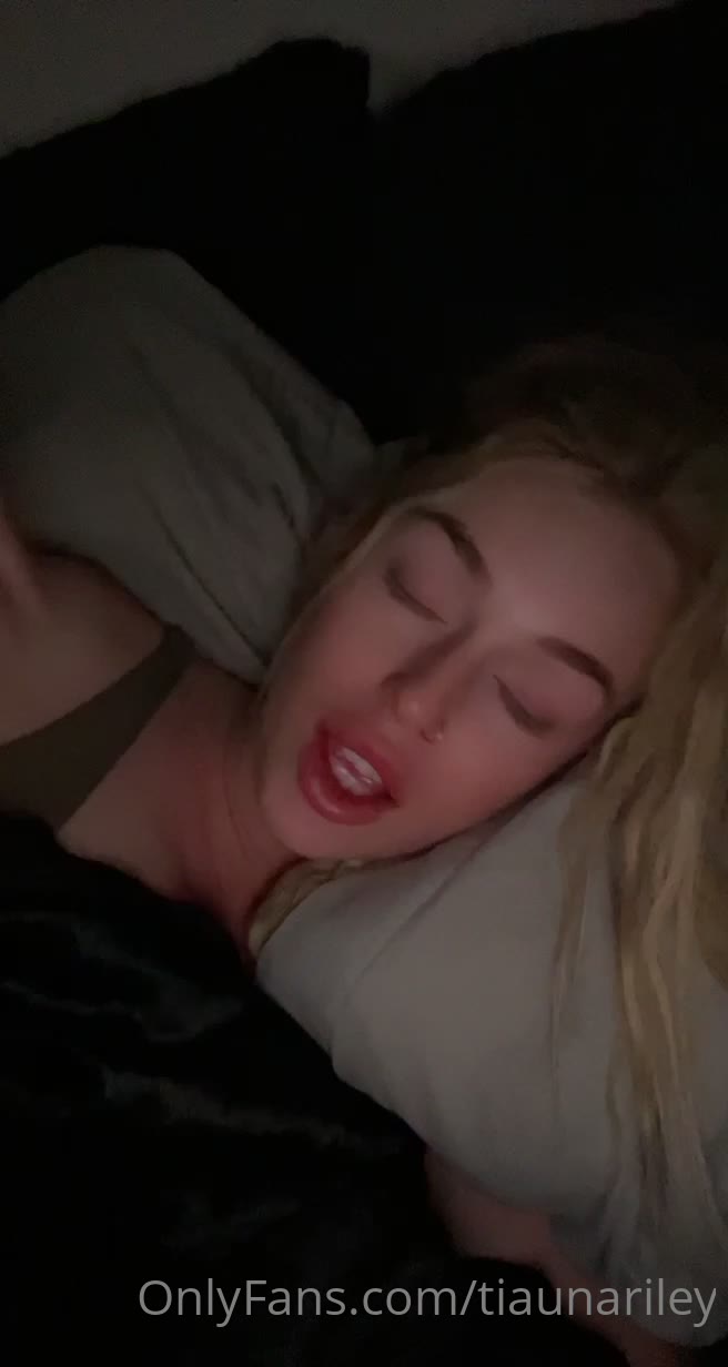 18 Tiauna Riley onlyfans leaked