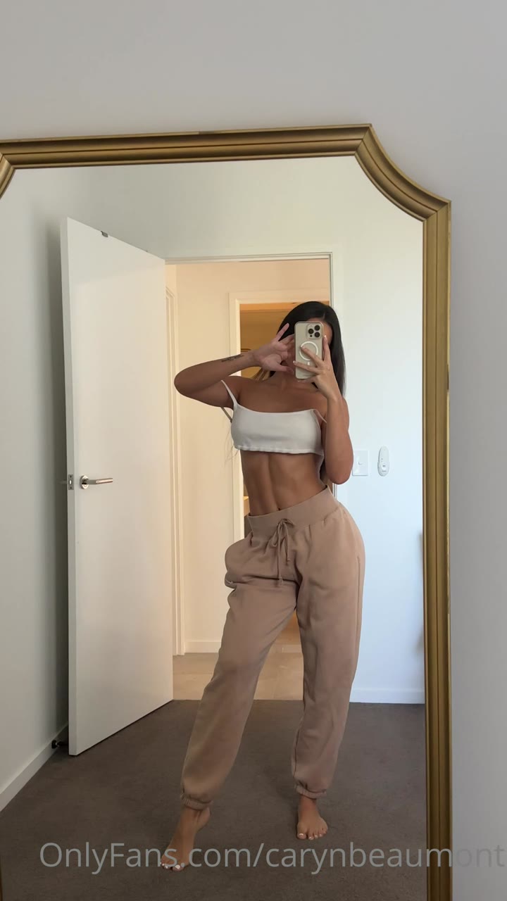 142 Carynbeaumont onlyfans leaked