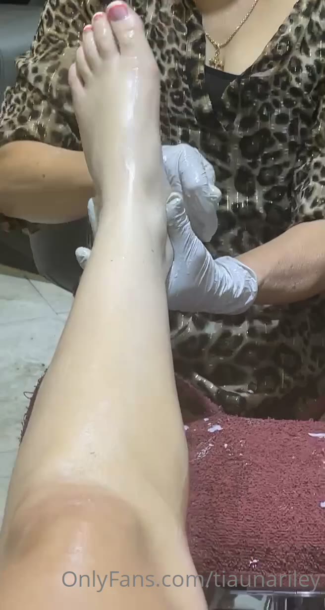 70 Tiauna Riley onlyfans leaked