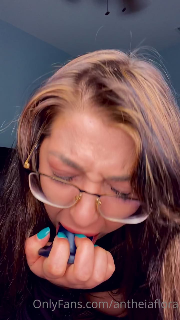 Leaked onlyfans bitch antheiaflora