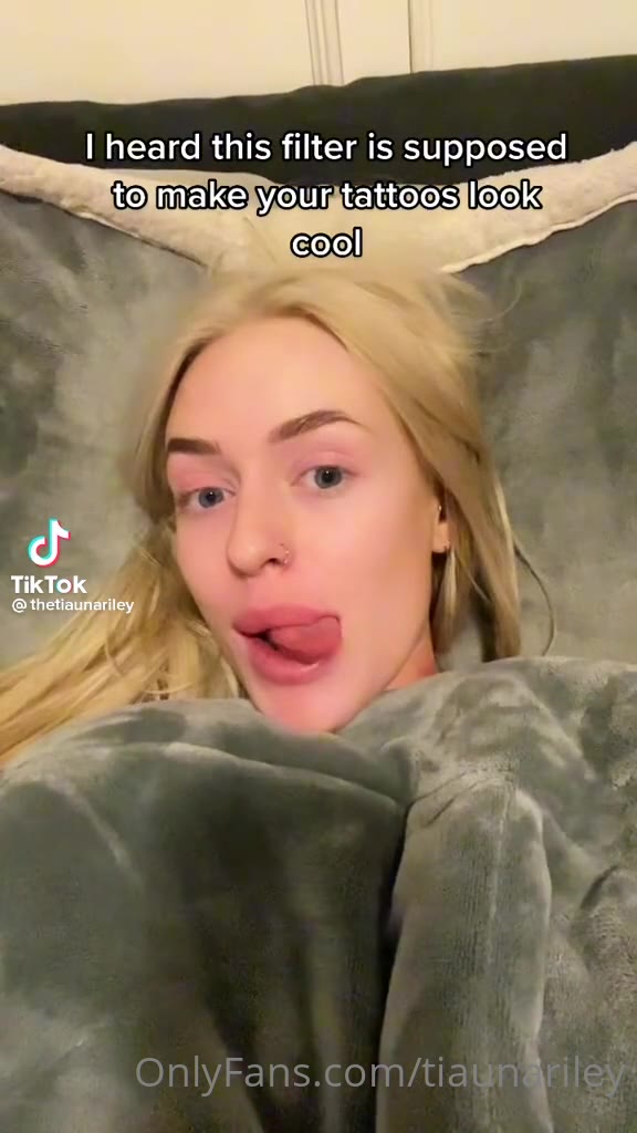 20 Tiauna Riley onlyfans leaked