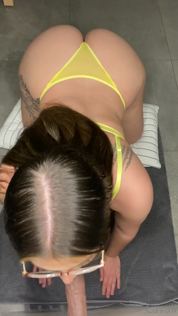 9 HOT BITCH Cavaliere Lilith