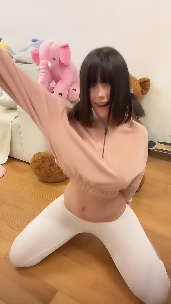nicoleponyxo nudes