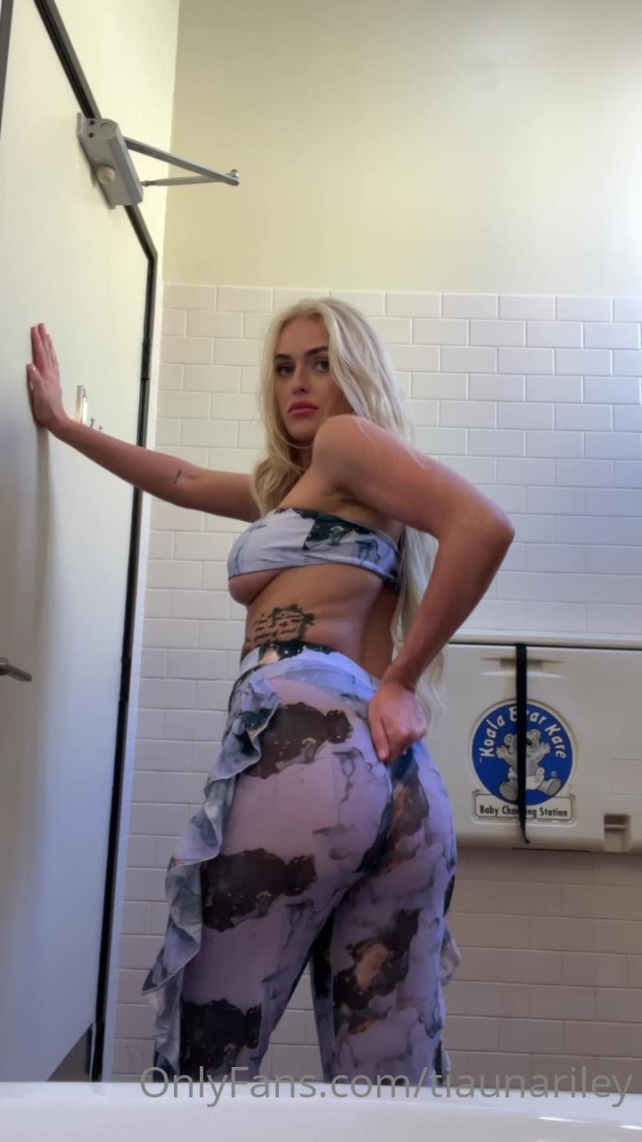 tiauna riley topless
