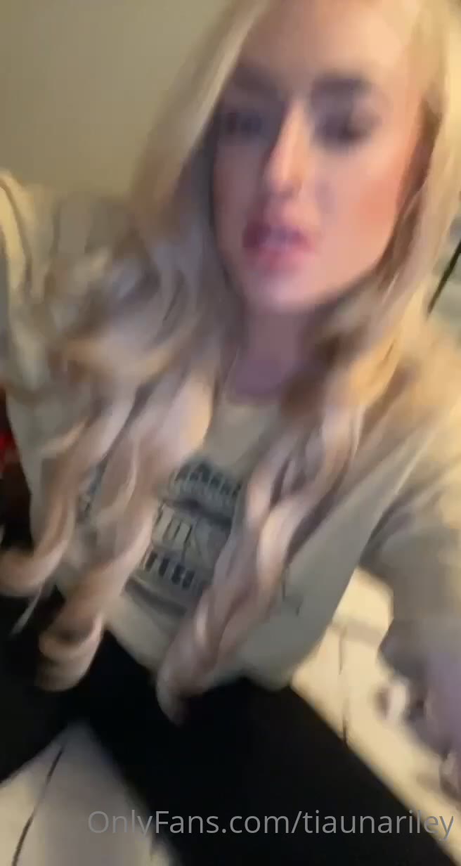 41 Tiauna Riley onlyfans leaked