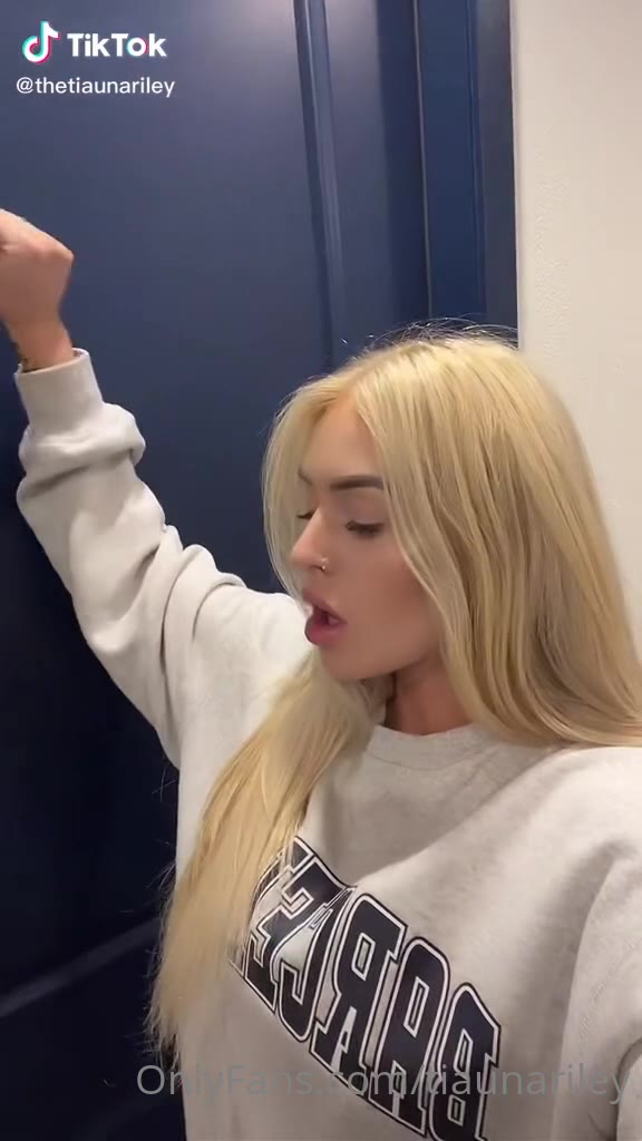 54 Tiauna Riley onlyfans leaked