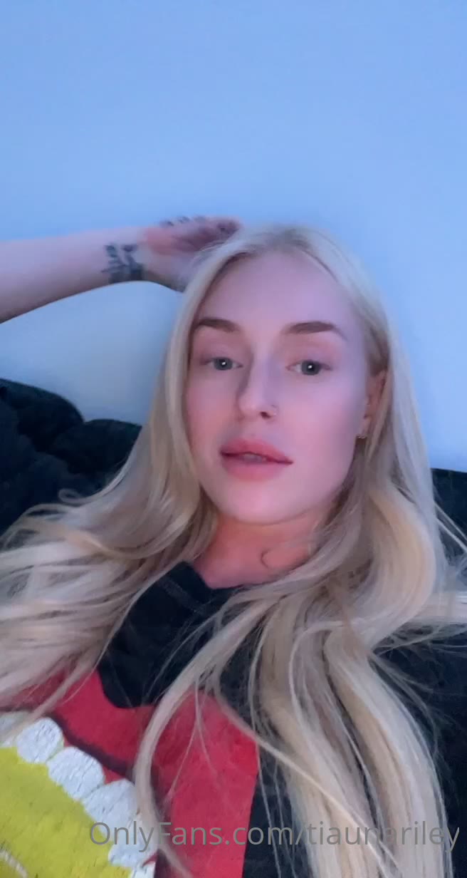 42 Tiauna Riley onlyfans leaked
