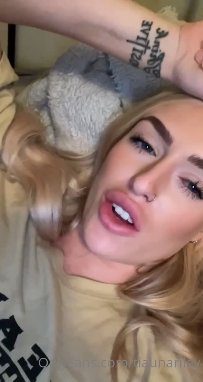 13 Tiauna Riley onlyfans leaked
