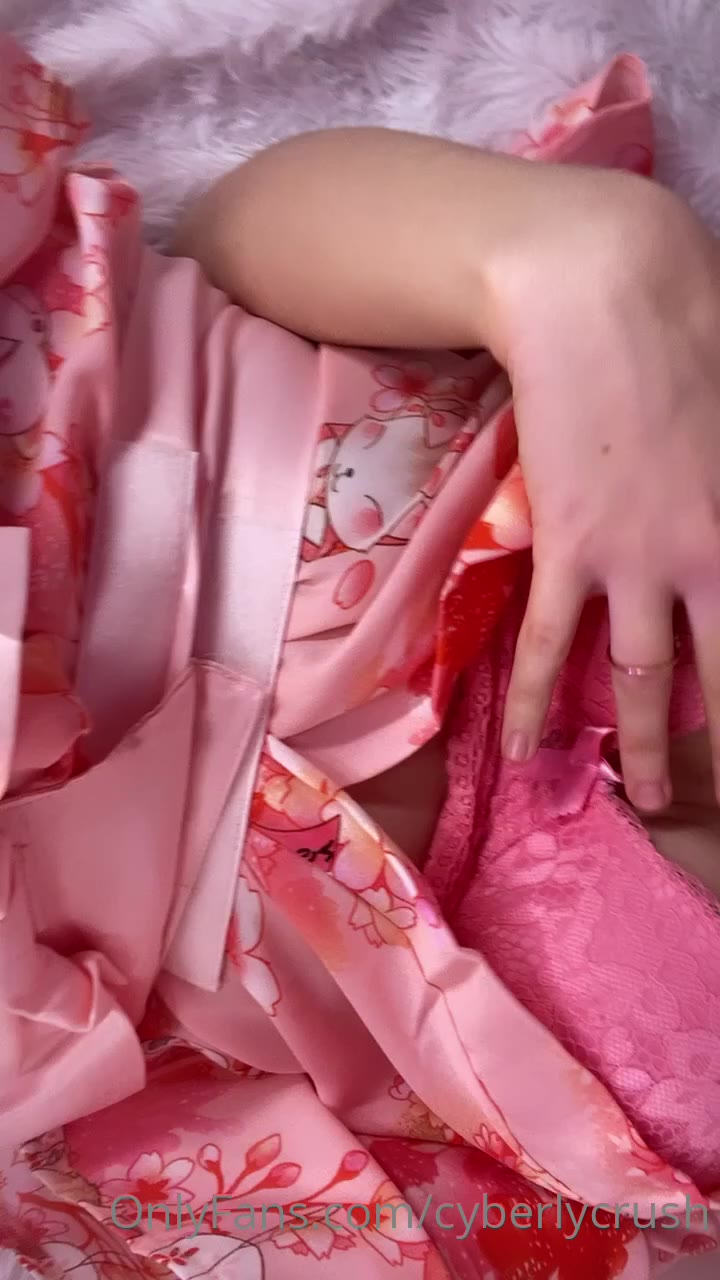 190 cyberlycrush onlyfans leaked