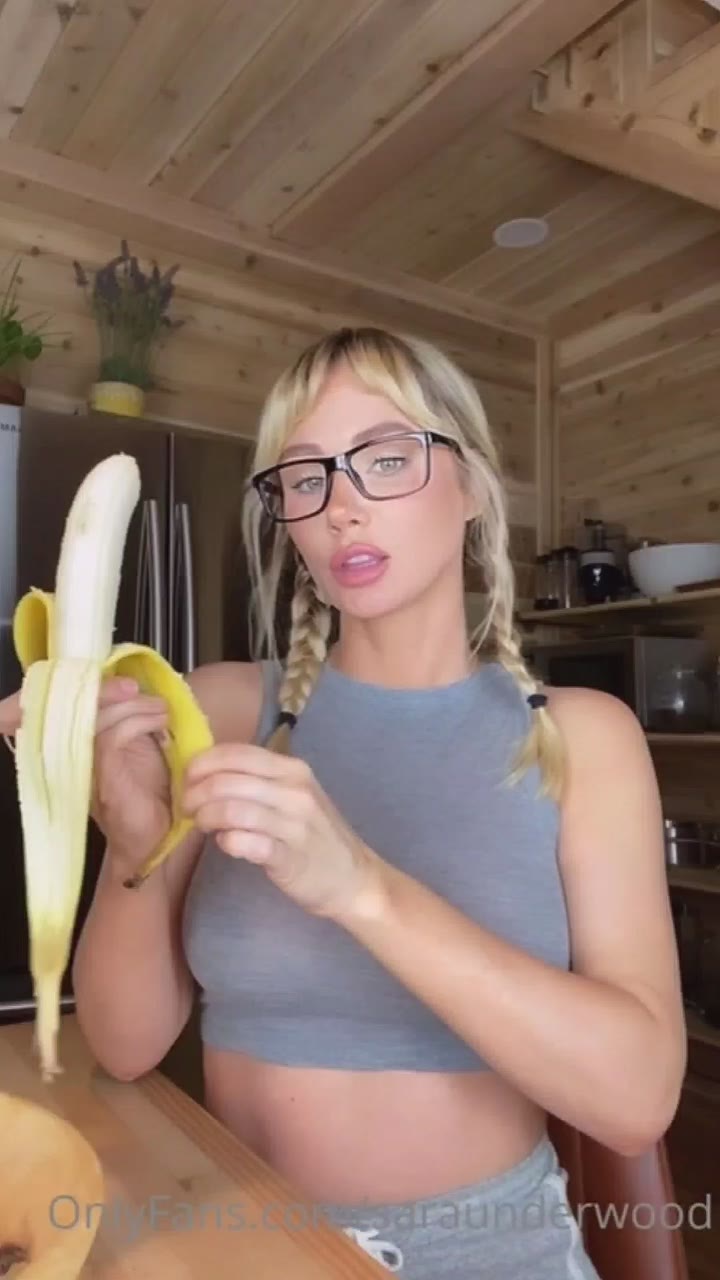 nude pictures of sara jean underwood