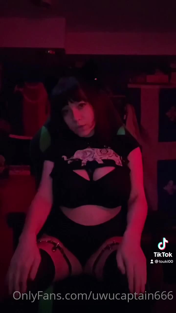 uwucaptain666 dildo
