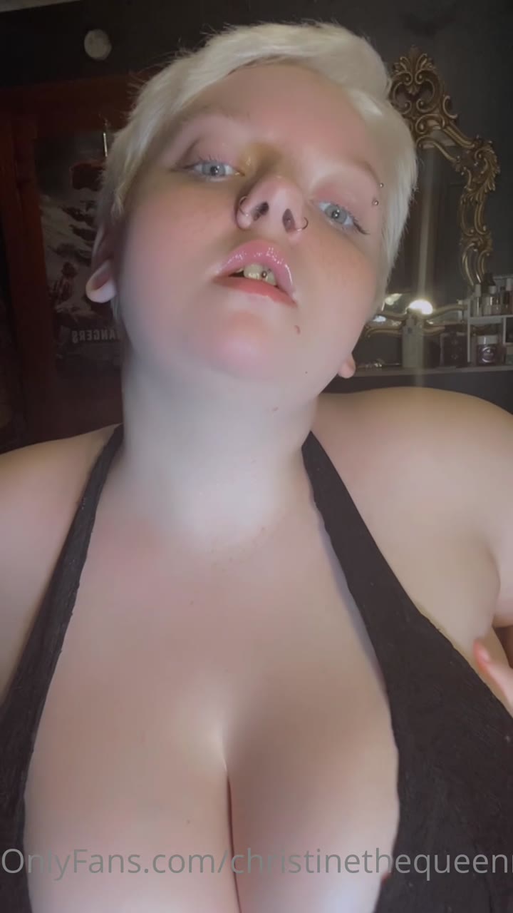 christinethequeenn