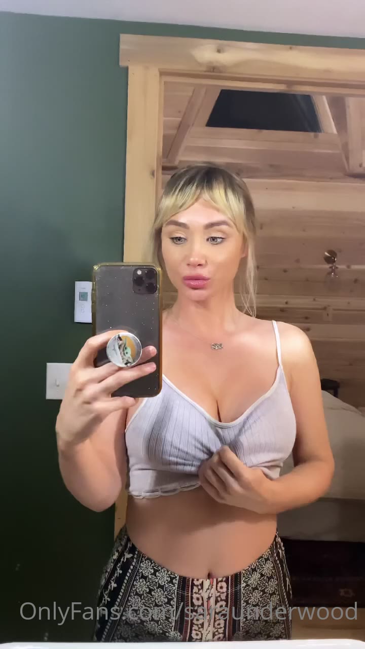 sara jean underwood in bikini