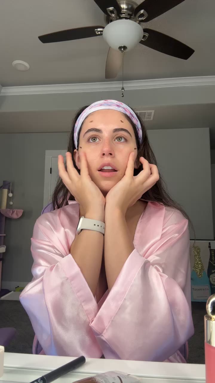 Sensational sexy Violet Summers Leaked