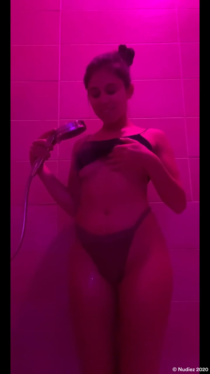 sexy Sweating Violet Summers pussy