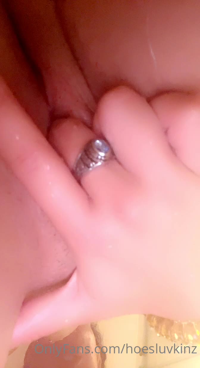 white hoesluvkinz leaks