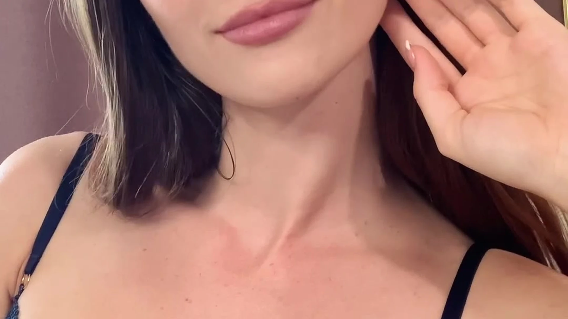 femdom Eva de Vil nude tits