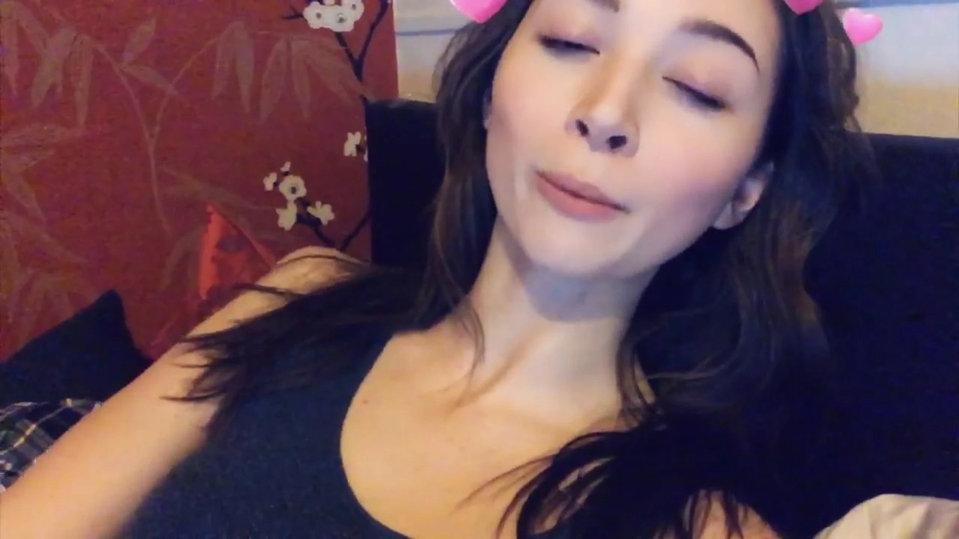 Exposed slut Eva de Vil collab