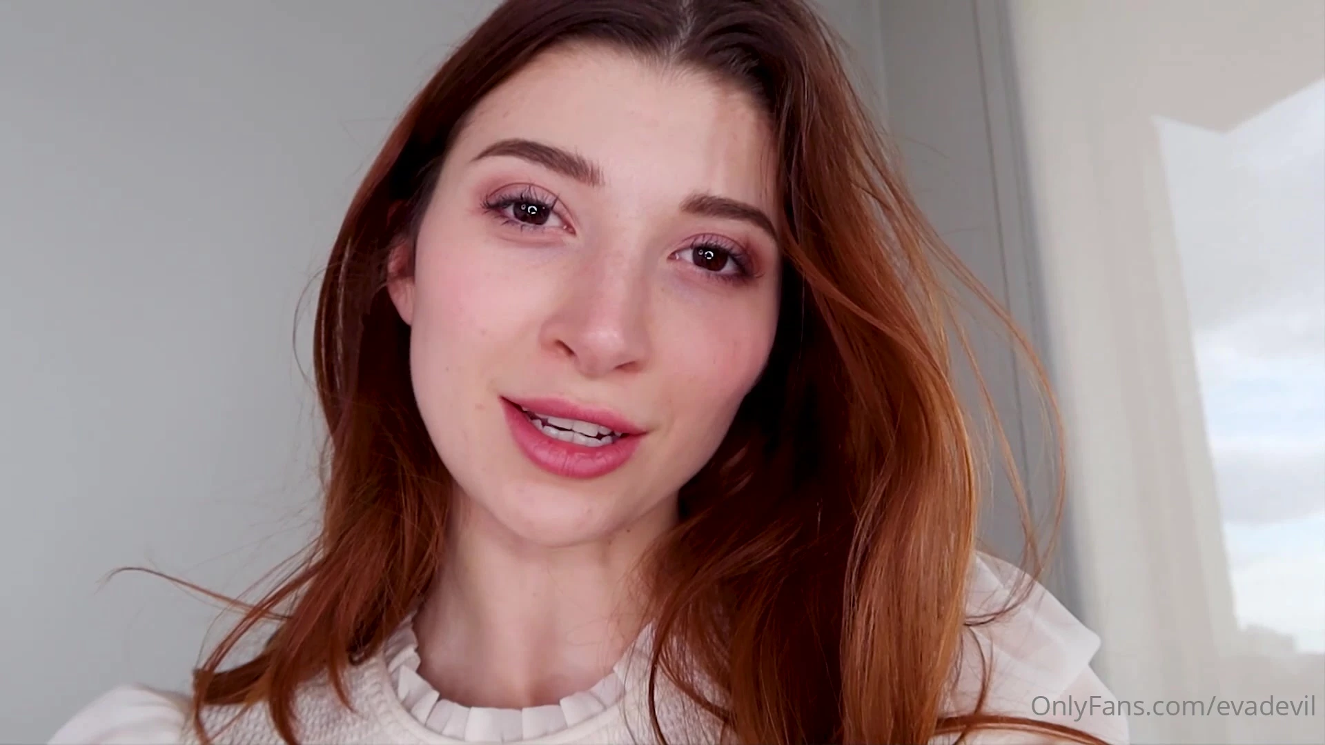 sexy bitch brunette Eva de Vil onlyfans