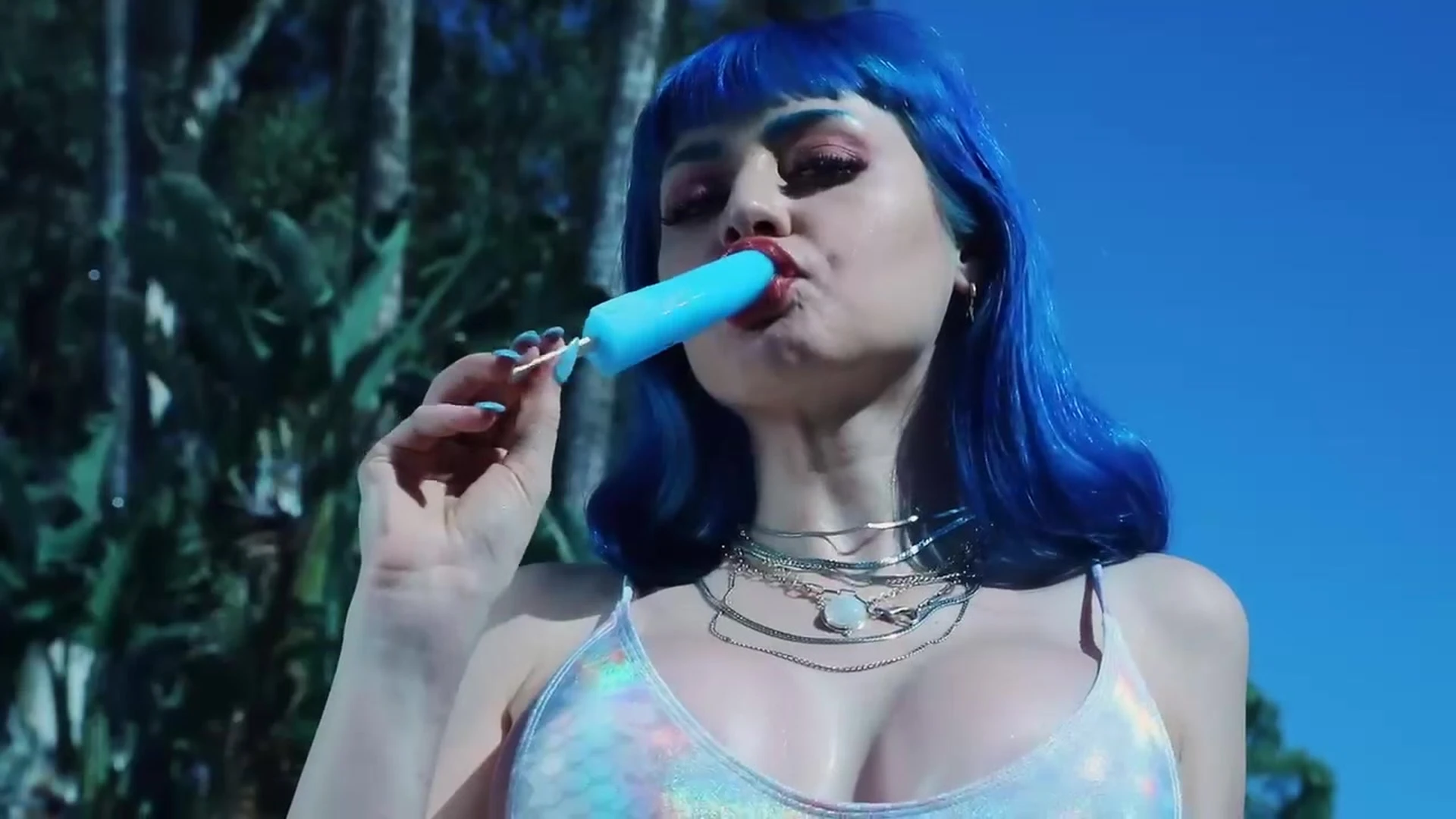 Sensational big tits Jewelz Blu nude