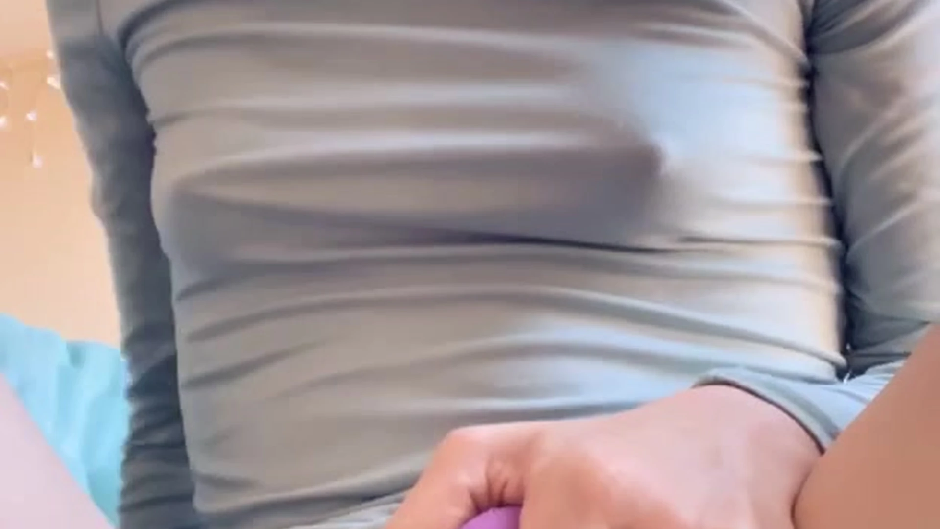Exposed sexy small ass AliceOnCam collab
