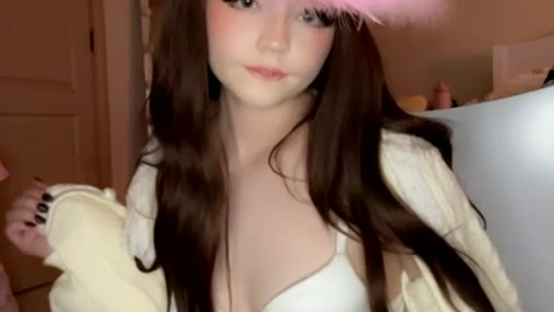cute Strawbeariemilkk leaked nudes x Epic
