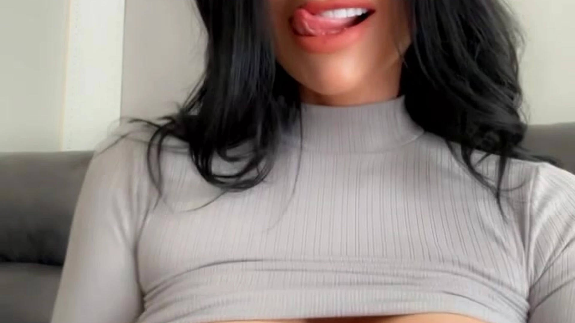 sexy Bit boobs Lindi Nunziato porn pic